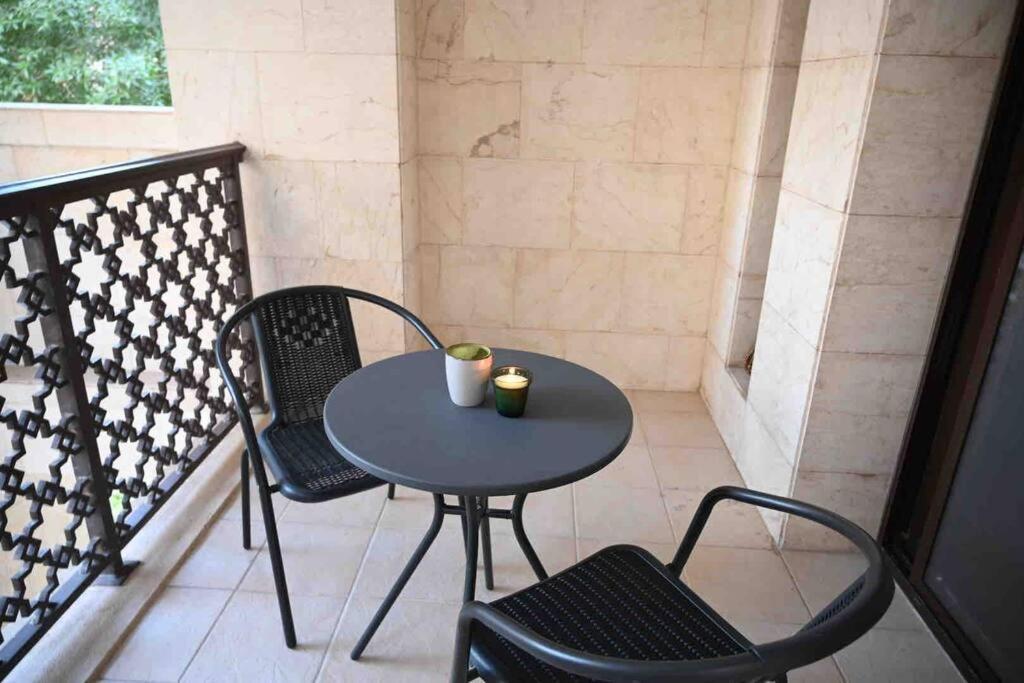 Brand New Furniture . Close To Dubai Mall. Esterno foto